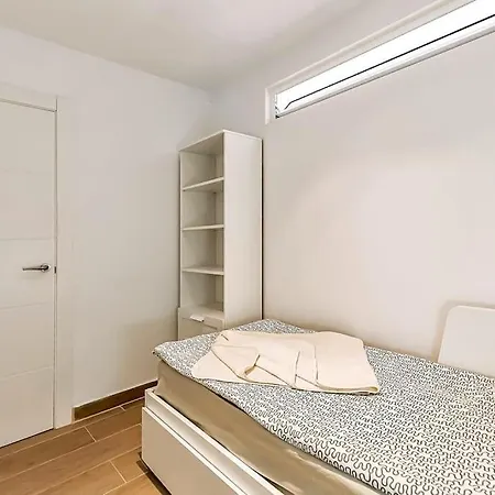 Ocean Breeze Apartment
